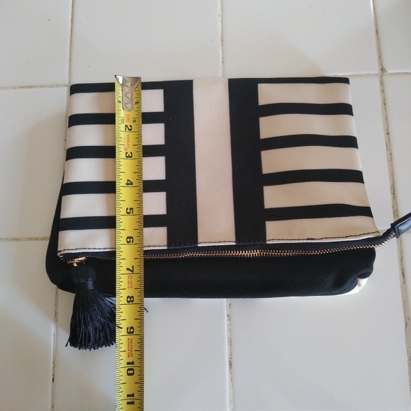 Summer & Rose black and white clutch - Picture 3 of 5